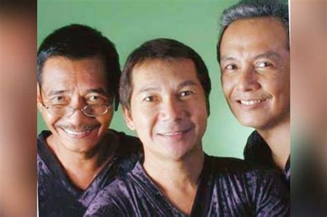 Jim Paredes .